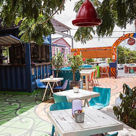 Bario Hotel Willemstad Bagian luar foto