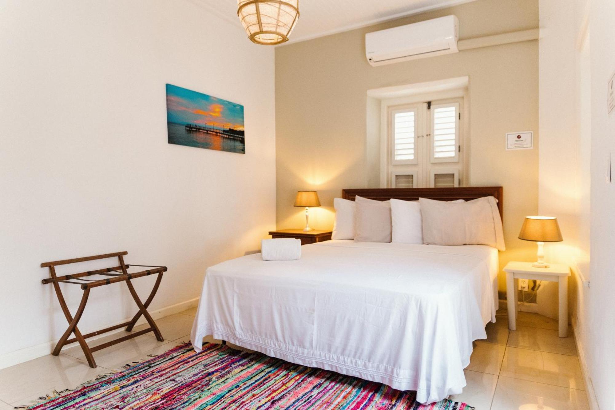 Bario Hotel Willemstad Bagian luar foto
