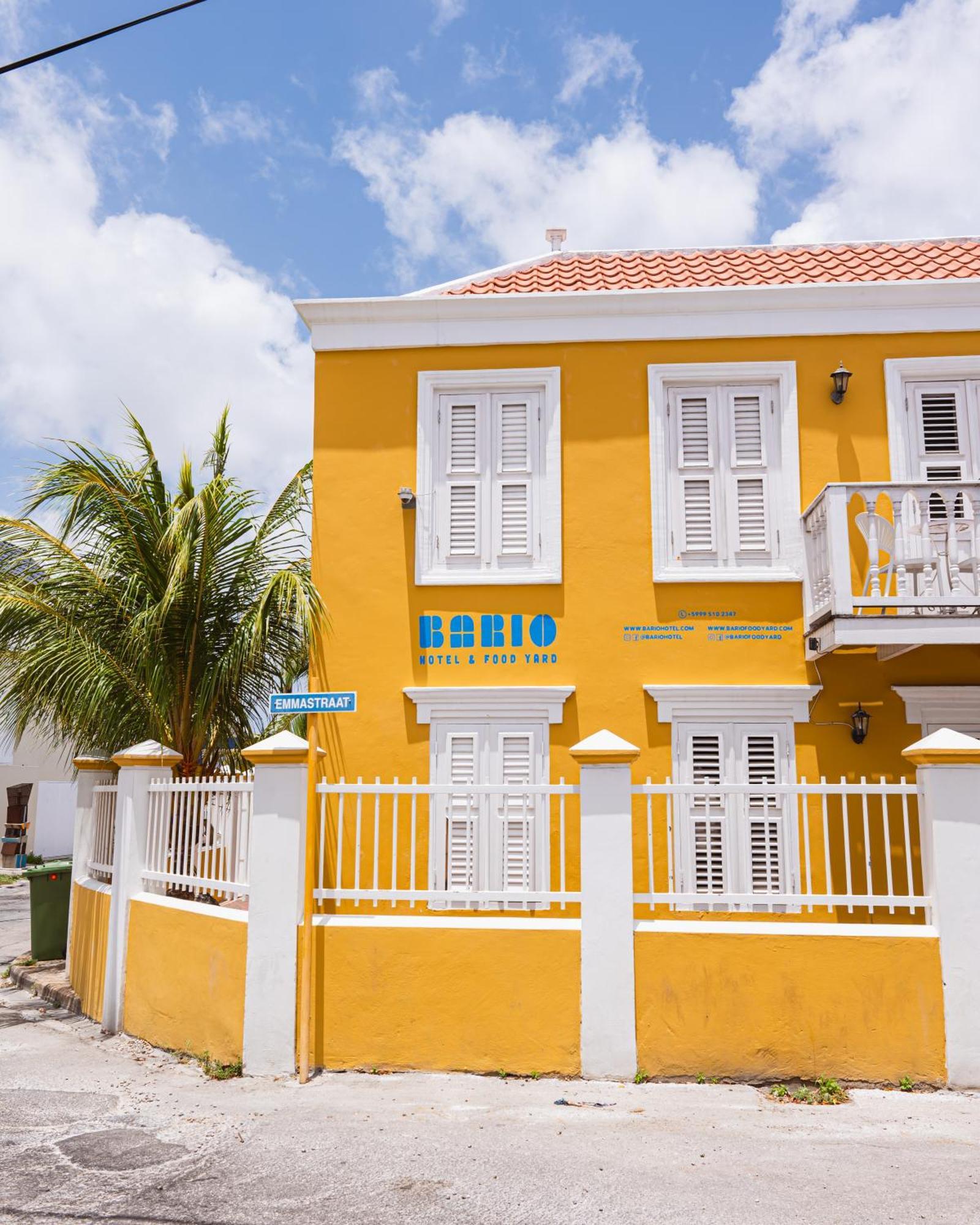 Bario Hotel Willemstad Bagian luar foto